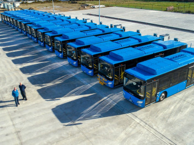 TimCuff eBuses13 Large 1